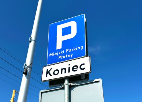 Parkowanie w Giżycku | Parkingi publiczne a prywatne