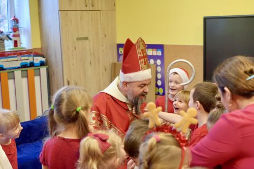 Mikołajki w przedszkolu pod Wesołą Chmurką_4.12.2025_TW